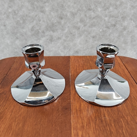 Vnt IRVINWARE METAL CHROME CANDLE STICK HOLDERS 2 1/2" TALL  1" HOLE Made in USA - Picture 1 of 6